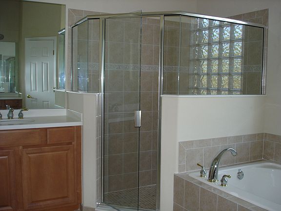 4th image of 1701 Admiralty Blvd