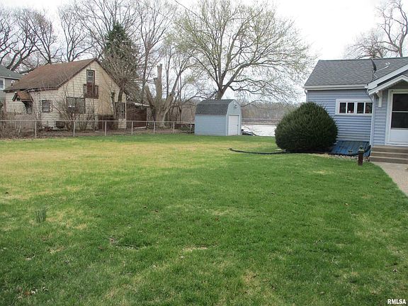 2nd image of 530 Island Ave