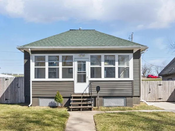 1619 S 7th St, Council Bluffs, IA 51501