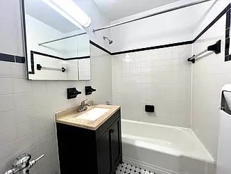 Rented by Nolita Group