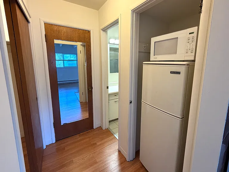 116 Ward St #5 — Photo 4