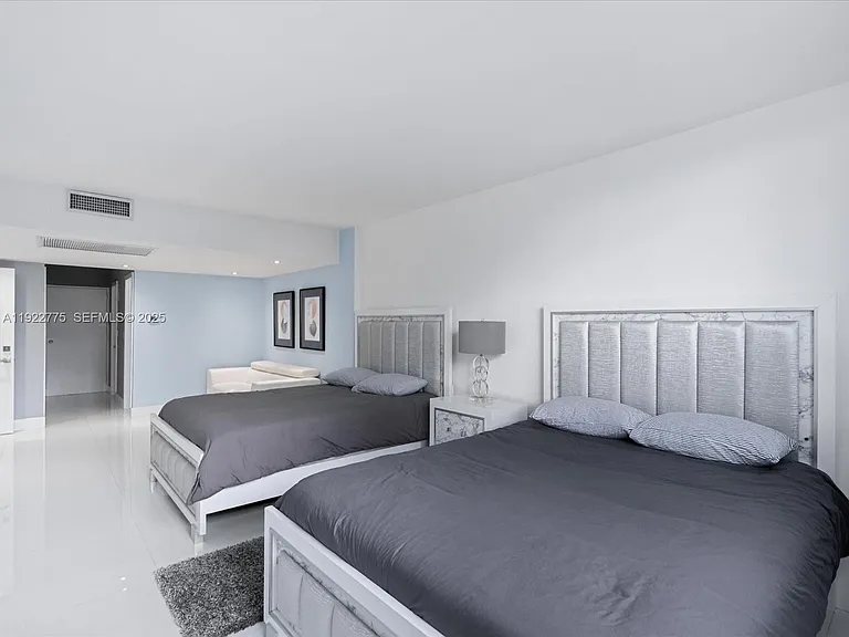 19370 E Collins Ave #627 — Photo 10