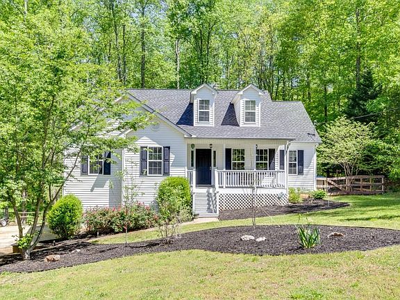 2nd image of 378 Fairfax Ct