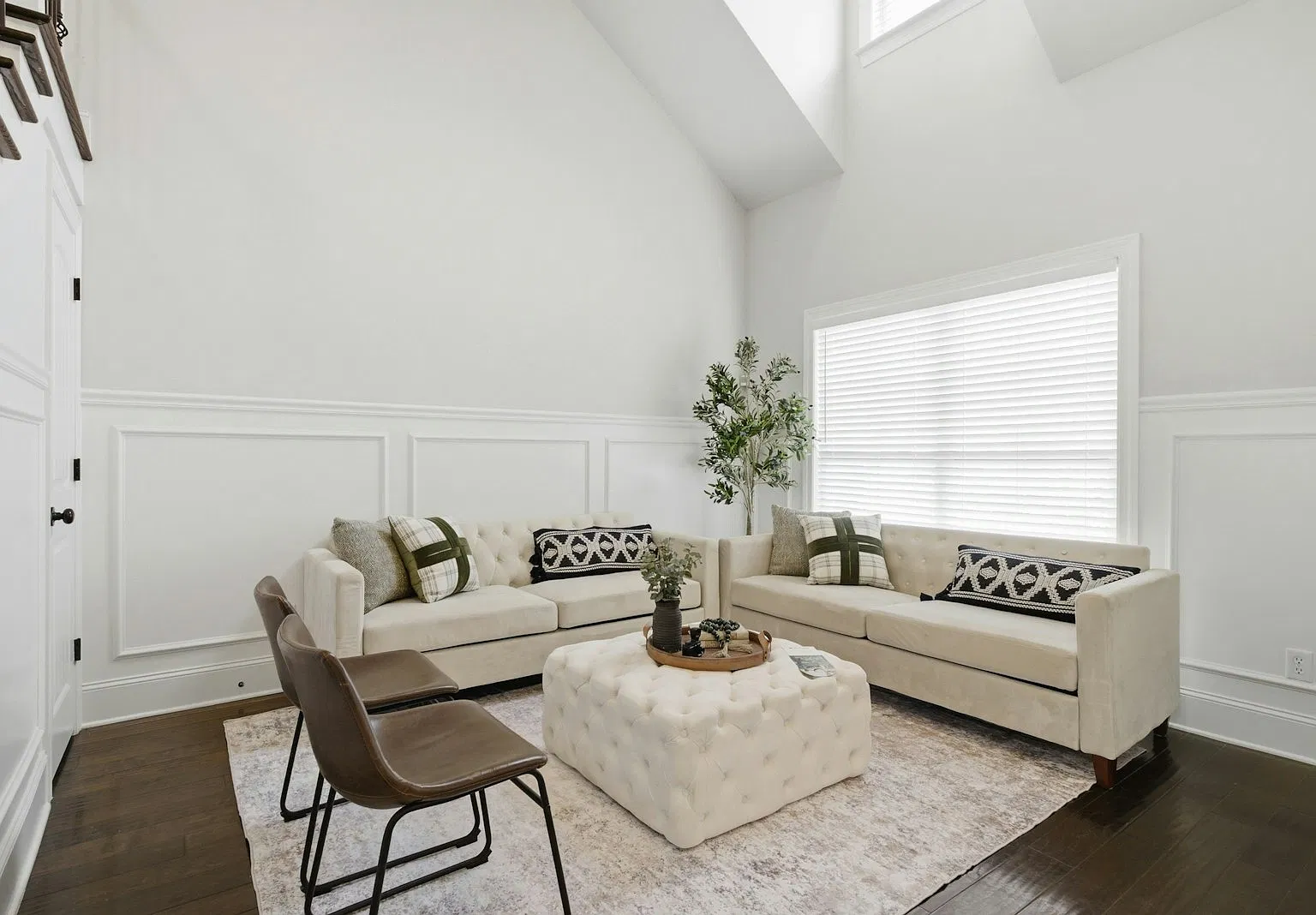 8349 Anslee Way Northwest — Photo 4