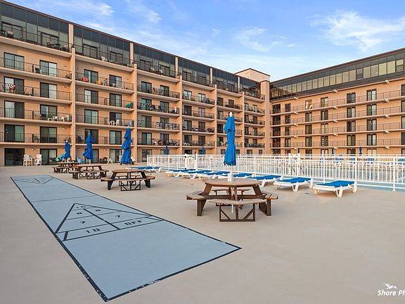 2nd image of 500 Kennedy Blvd #213