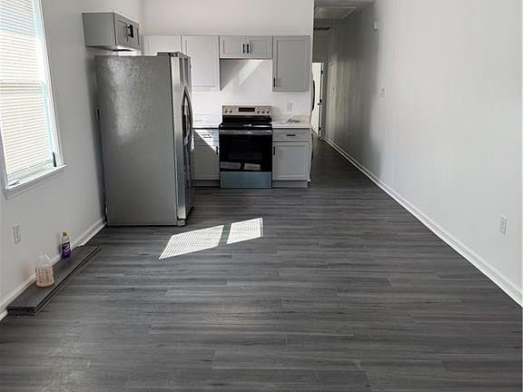 3rd image of 1714-16 Independence St
