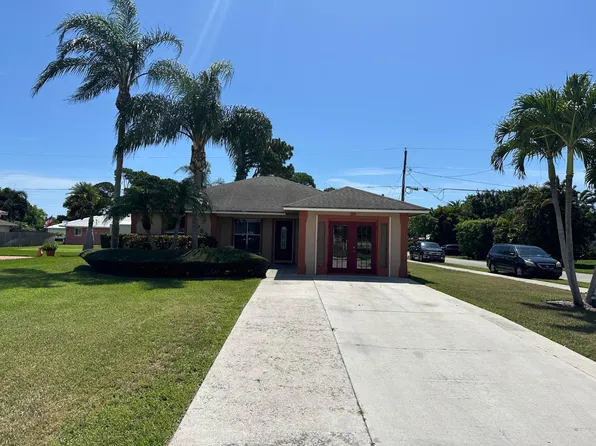 5753 SE Mercedes Avenue, Stuart, FL 34997