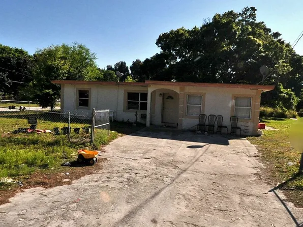 3501 Avenue F, Fort Pierce, FL 34947