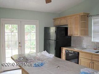 3rd image of 1042 Magnolia Landing Dr
