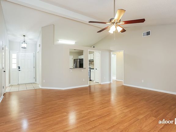 5th image of 5957 Copper Creek Dr