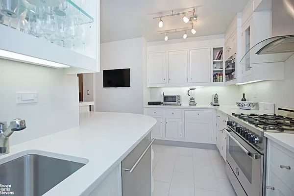 Sold by Brown Harris Stevens | media 4