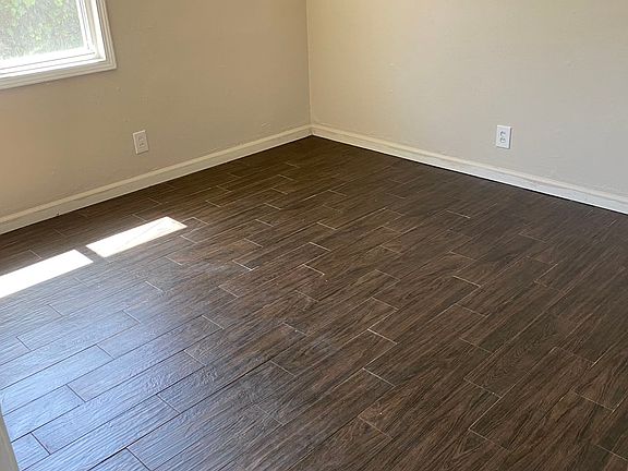 4th image of 3138 Fairmede Dr