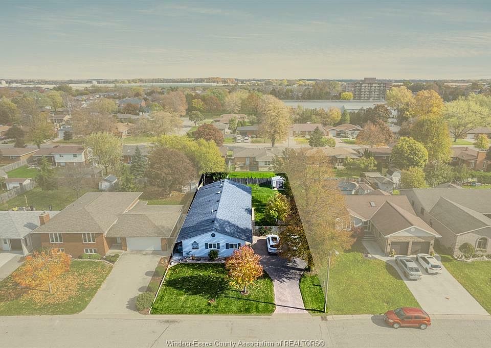 1st image of 34 Debergh Ave