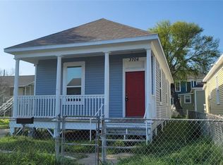3706 Avenue O, Galveston, TX 77550