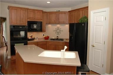 2nd image of 9216 Rainbow Falls Dr