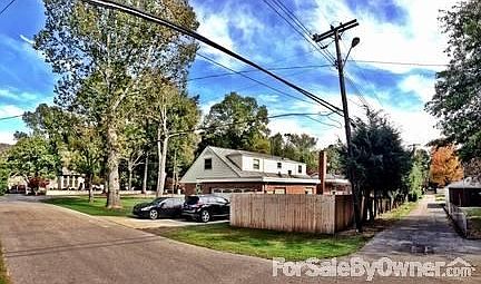 3rd image of 5101 Kanawha Ave SE