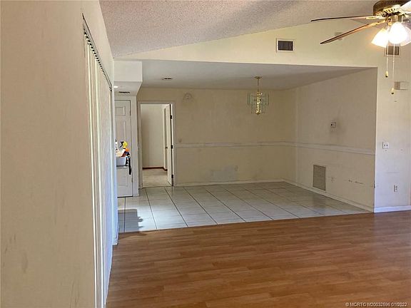 4th image of 2381 SW East Louise Cir