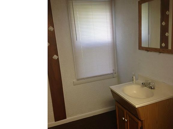 5th image of 7411 Wiandt St SE