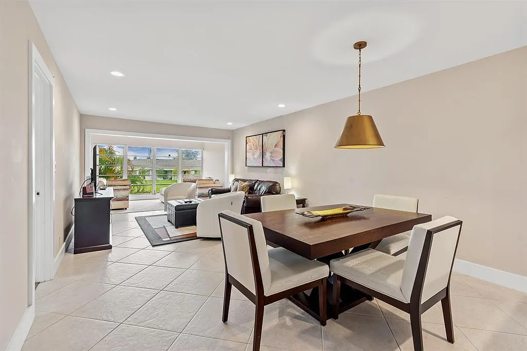 2 bed, 2.0 bath, 1221 sqft, $2,500 — Photo 1