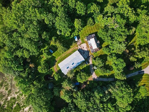 3rd image of 527 Heineberg Drive