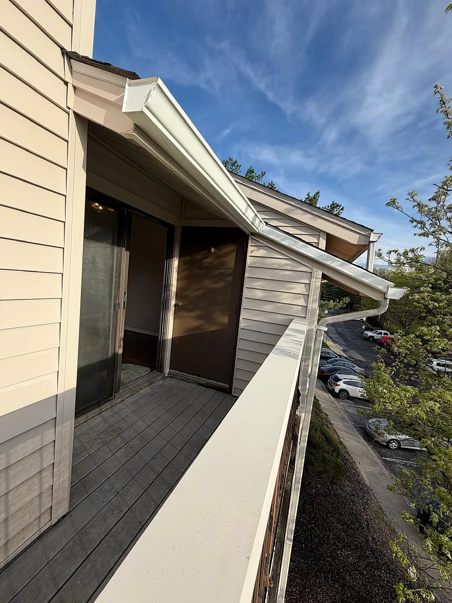 Building Photo - 1111 Castle Harbour Way #3B
