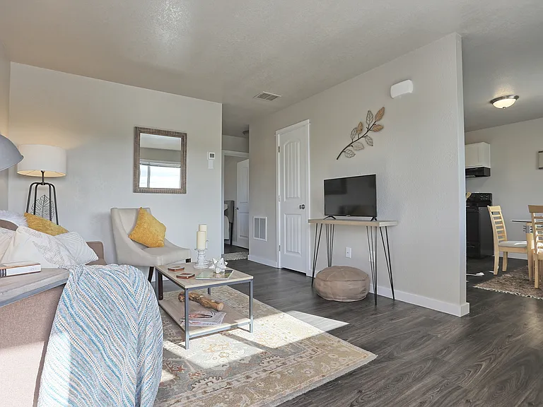 1200 Boulder Dr — Photo 5