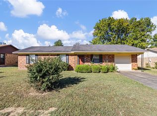 1108 S Muskogee Ave, Russellville, AR 72801
