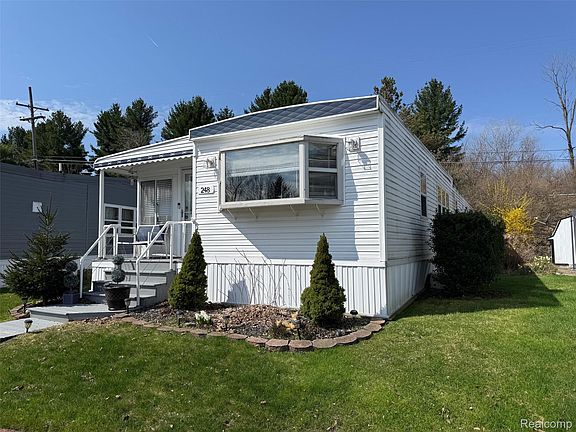2nd image of 248 Shoreline Dr W