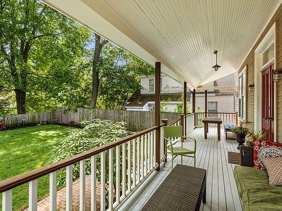 5th image of 12 Gifford Ct