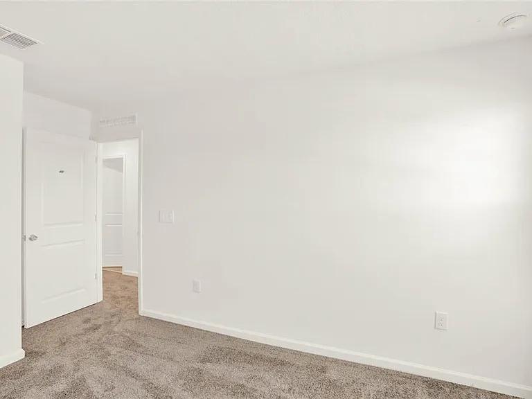 517 Bell Prairie Cir — Photo 34