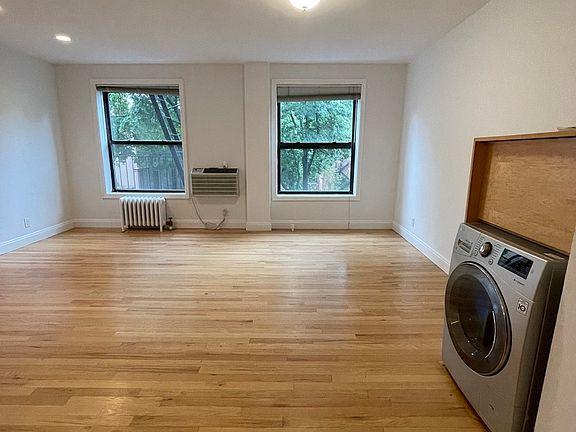 4th image of 260 Mott St APT 7
