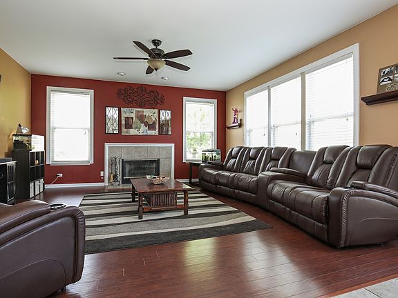 3rd image of 6071 Frank Dr