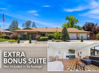 2961 Panorama Dr, Redding, CA 96003