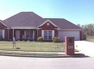 1602 Crown Pointe Dr NE, Hartselle, AL 35640