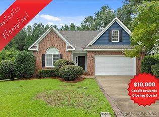 21 Falling Water Rd, Spring Lake, NC 28390