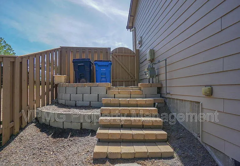 2835 Nw Hl — Photo 44
