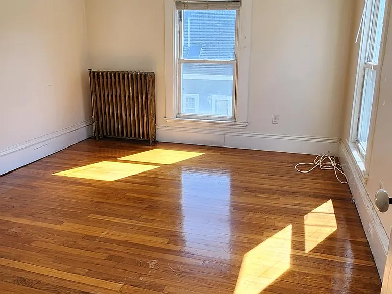 206 Middle St #2 — Photo 7
