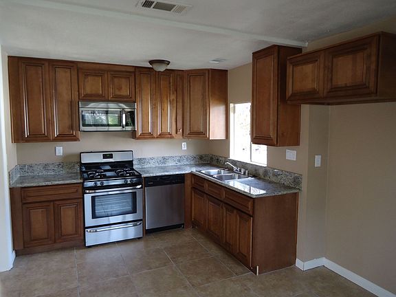 2nd image of 766 E Kingsley Ave