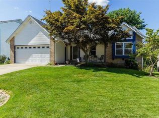 989 Whispering Ridge Ln, Saint Peters, MO 63376