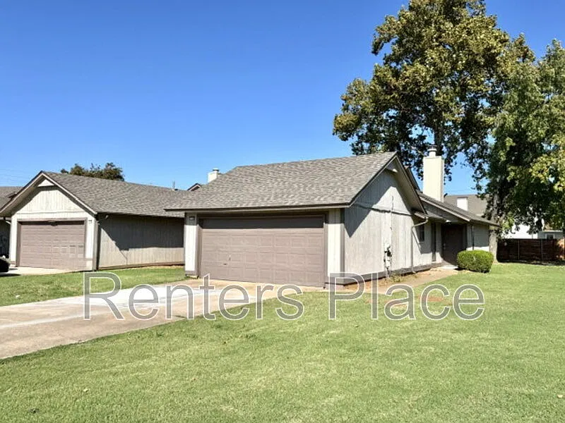 3 bed, 2.0 bath, 1200 sqft, $1,395 — Photo 1