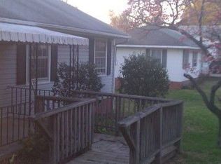 1413 Fairview St, Greensboro, NC 27405