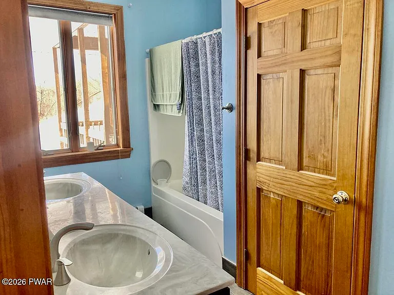 28 Ellen Memorial Ln — Photo 10