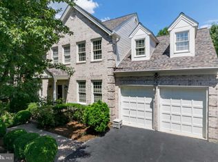 5913 Pocol Dr, Clifton, VA 20124