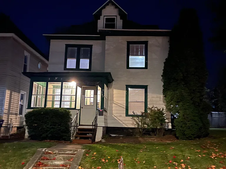 245 Whittier Ave — Photo 1