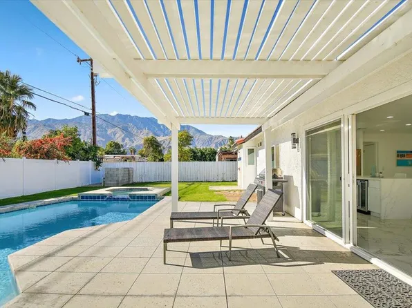 2875 E Ventura Rd, Palm Springs, CA 92262