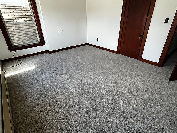 2nd image of 119 Jefferson Ave