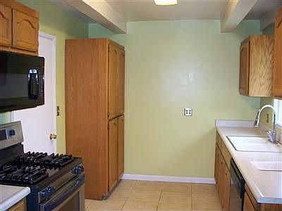 2nd image of 5736 Fairbairn Dr