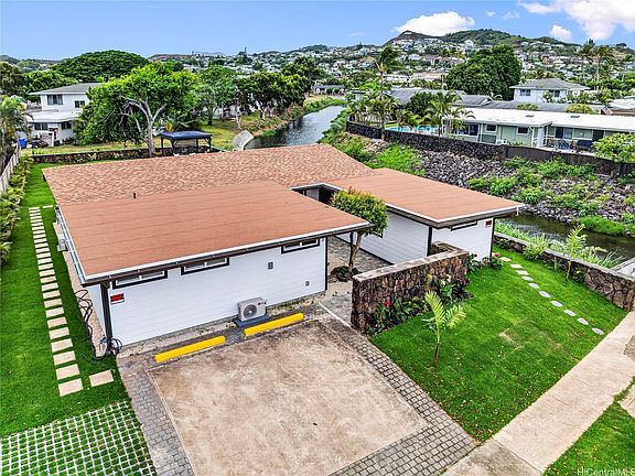 3rd image of 743 Akumu St