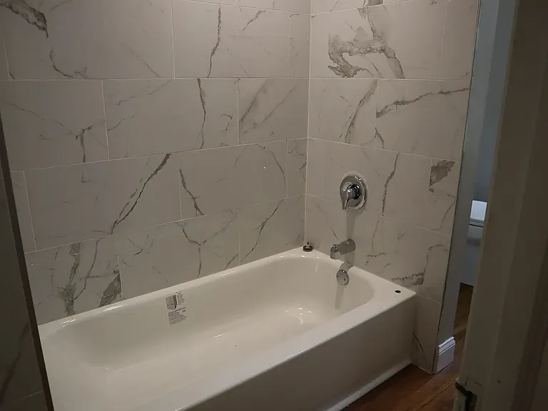 208 Linden Ave #C — Photo 4