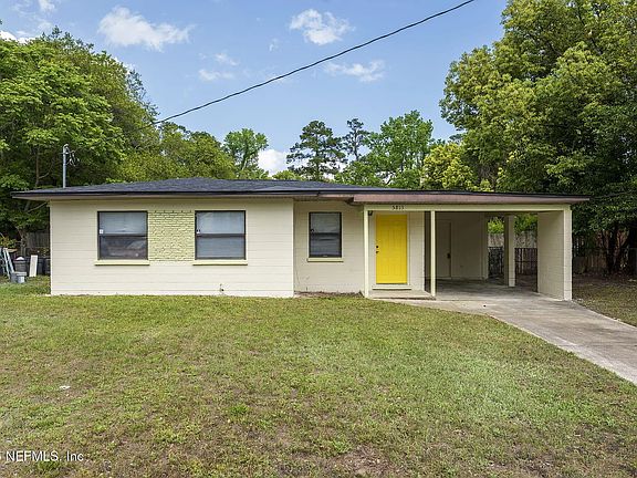 2nd image of 5713 Oaklane Dr
